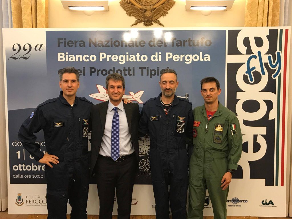 21886817_10213948446816122_665504425_o