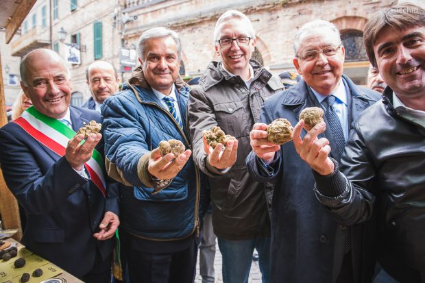 Sant’Angelo in Vado profuma già di tartufo. Il 7 ottobre al via la 54esima Mostra Nazionale