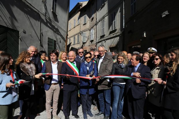 A Sant’Angelo in Vado inaugurata la 54esima Mostra Nazionale del Bianco Pregiato delle Marche