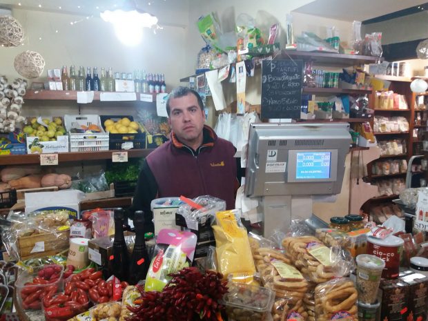 Banconote contraffatte, commerciante di San Lorenzo in Campo fa arrestare senegalese