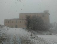 Primi fiocchi di neve nelle Marche