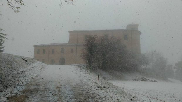Primi fiocchi di neve nelle Marche