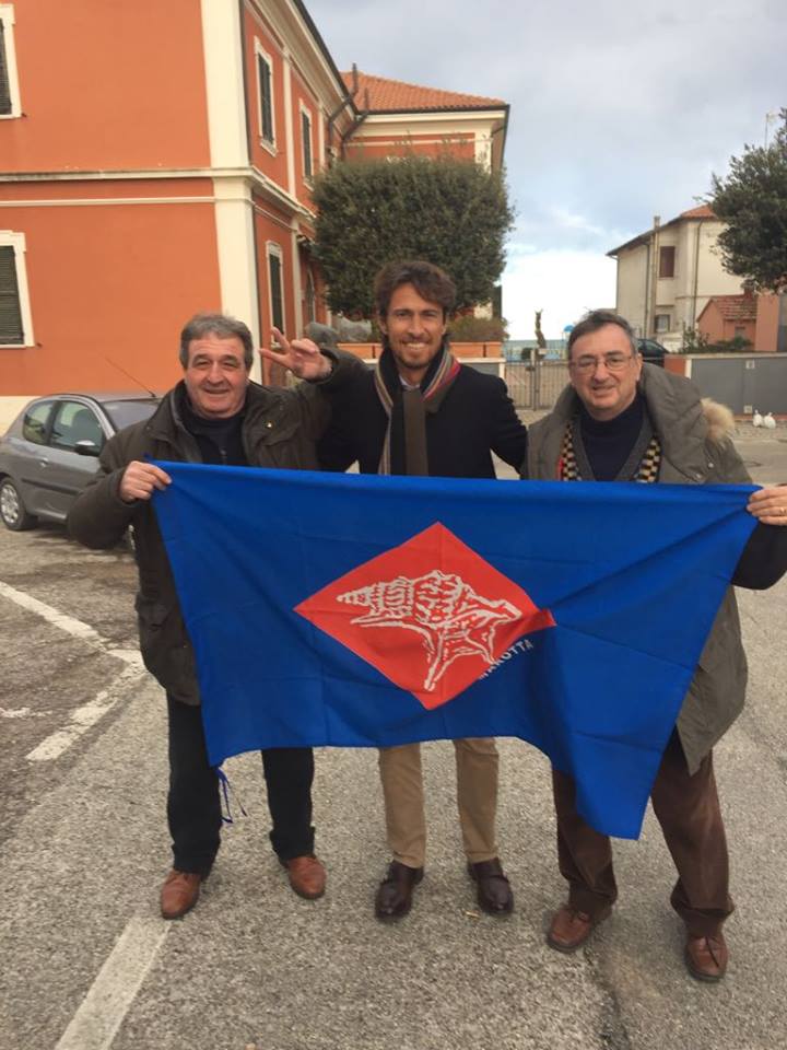 26229663_1497058097077622_6830587462876757416_n