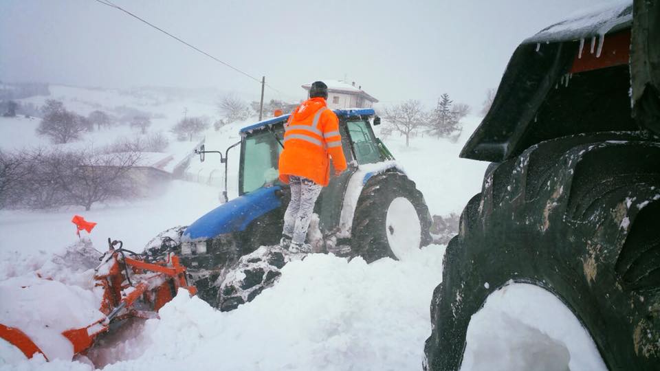 pergola soccorso mezzo provincia