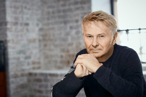 Al teatro di Cagli data zero di “LUCIO! Tour”, Ron omaggia l’amico Lucio Dalla