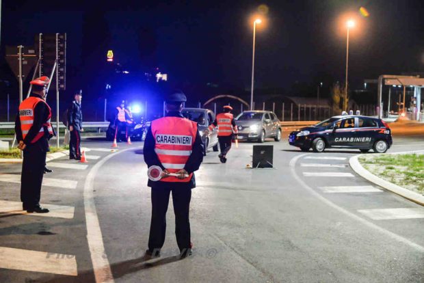 Arrestata la banda che scassinava e faceva esplodere le colonnine self-service dei distributori di carburanti