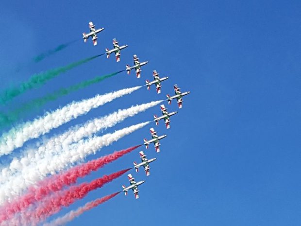In 60mila per l’emozione delle Frecce Tricolori
