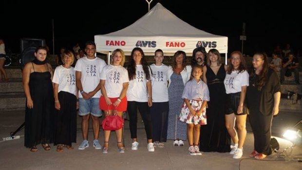 Musica e solidarietà in riva al mare. Al Rastatt domani c’è MusicAvis