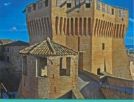 Con la Notte Romantica a Mondavio decolla l’estate. Il clou la Caccia al Cinghiale