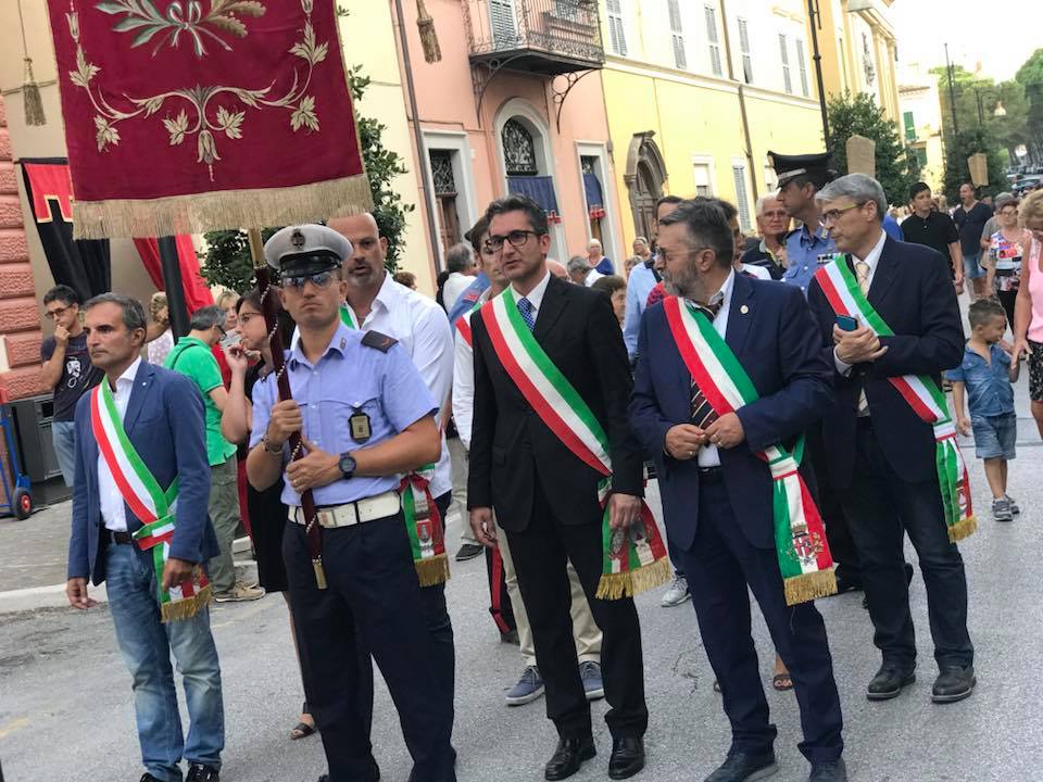 39442291_10216642921816313_5725875512253874176_n