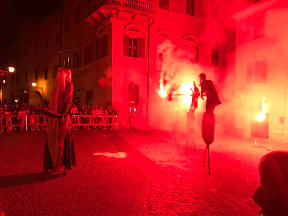 39497479_10216642935696660_5983349090728017920_n