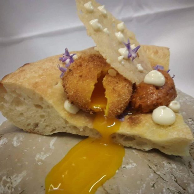 La pizza Rossini rivisitata dallo chef pluripremiato Gianluca Passetti