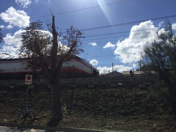 Cadavere tra binari, forse un suicidio