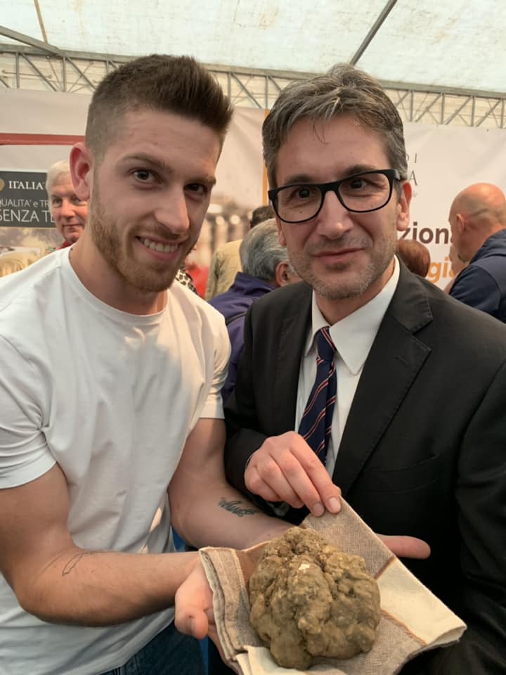 43952489_10217138552006758_7839630455660871680_n