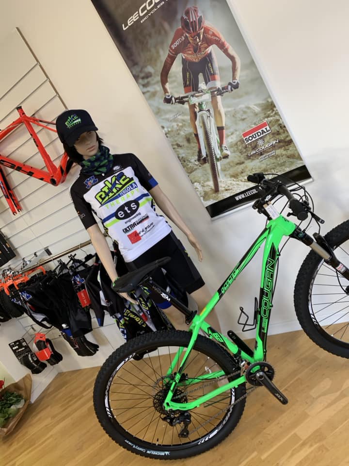 44870745_10217235718795867_1175926964351926272_n