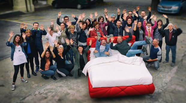 A Pergola fai la spesa in centro e vinci il letto della casa del Grande Fratello Vip