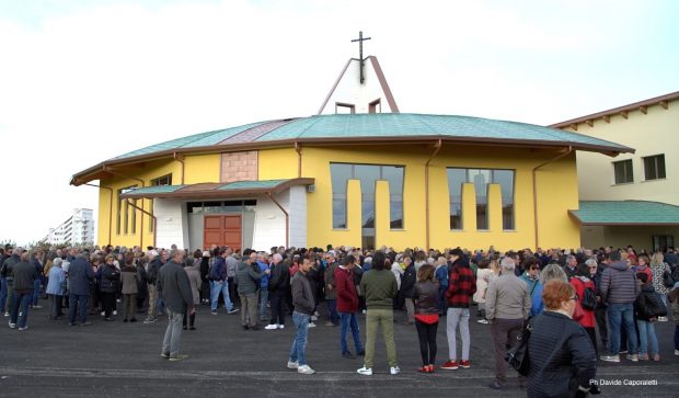 Inaugurata a Marotta la chiesa intitolata a San Pio da Pietrelcina