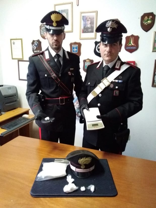Cocaina nelle parti intime e a casa, arrestato 33enne