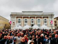 Salvini: “Dopo Pesaro e Fano obiettivo governare le Marche. Riapriremo ospedali chiusi dai compagni”