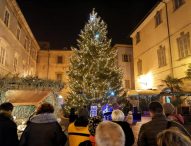 ‘E’ Natale a Pergola’: presentazione del libro del Centro Margherita, concerto e spettacolo a teatro