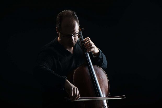 Fano, il violoncellista Giovanni Gnocchi incontra il pubblico