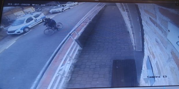 Ruba bici a un 80enne, subito identificato e fermato dalla polizia locale di Fano grazie alle telecamere