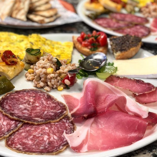 Marche, vola la qualità certificata: il cibo tracciato e garantito vale 120 milioni di euro