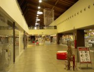 Palestre, spettacoli, congressi, corsi, meeting, tutti i divieti. Ecco le limitazioni per i Centri commerciali