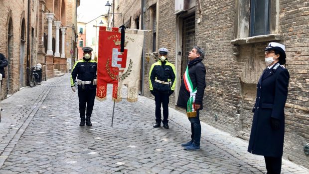 Il Comune di Fano si unisce al minuto di silenzio indetto dall’Anci