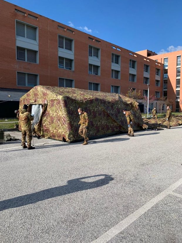 Coronavirus, a Jesi arrivato contingente Marina Militare: ospedale operativo da domani pomeriggio
