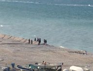 Marotta, una decina di ragazzi in riva al mare senza mascherine. Intervengono i carabinieri