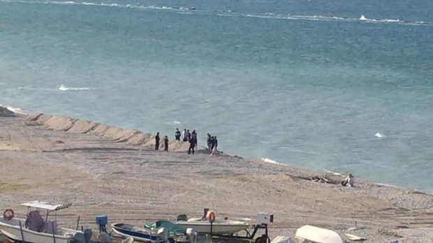 Marotta, una decina di ragazzi in riva al mare senza mascherine. Intervengono i carabinieri