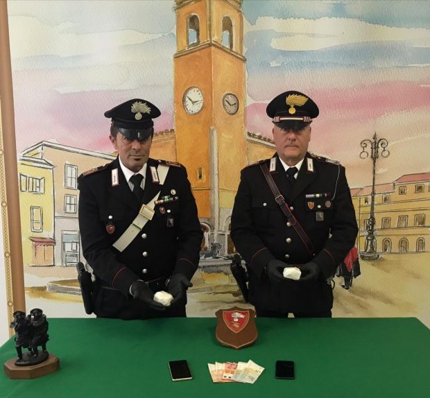 Coronavirus, controlli dei carabinieri: a Fano arrestato albanese con oltre 2 etti di cocaina