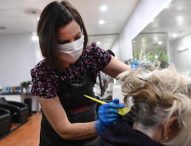 Il dopo riapertura, acconciatori ed estetiste un terzo di attività in meno