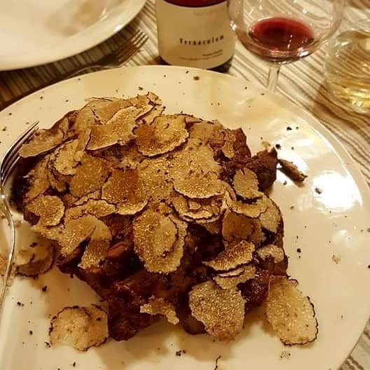 Marche protagoniste a Parigi alla “fiera del Gourmet” con cinque aziende produttrici di tartufi