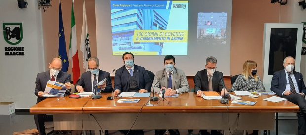 Marche, i primi 100 giorni del governo regionale. Acquaroli: “Intensi. Associata gestione emergenza e programmazione grandi temi”