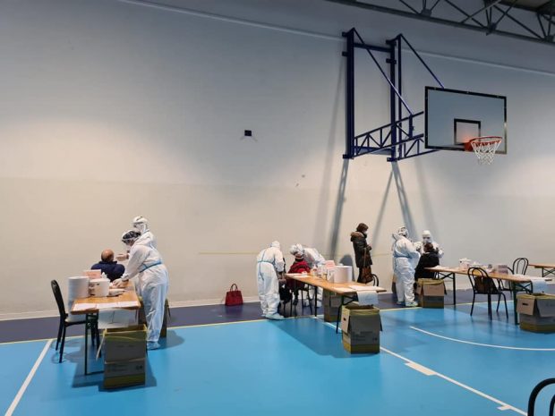 Marche: tamponi rapidi per studenti, insegnanti e personale scolastico, gratuiti e senza prenotazione