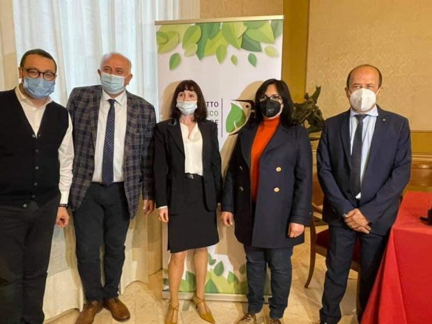 Cresce ancora il Distretto Biologico Terre Marchigiane: aderiscono Confcommercio Marche Nord e il Comune di Urbino. Presentato il logo