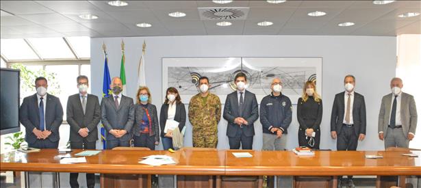 Generale Figliuolo e capo della Protezione civile Curcio nelle Marche: ‘Regione vicina al target delle vaccinazioni e sopra media per over 80’