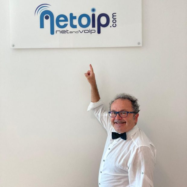 La comicità di ‘Rana’ e la tecnologia di Netoip: sul web una miniserie tutta da ridere