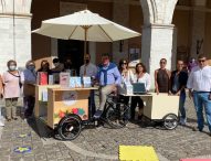 A Fano arriva la biblioteca “in bicicletta”: presentata la Memobike