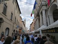 Fiera del Tartufo Bianco di Pregiato di Pergola, positivo l’avvio. E domenica il bis