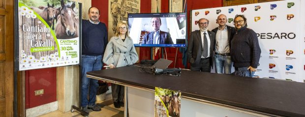 Cantiano Fiera Cavalli: la naturale bellezza del Catria domenica illumina Pesaro Capitale italiana della cultura