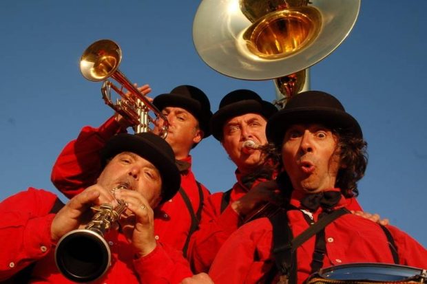 Arriva ‘Parchi d’Estate’: a Cartoceto musica, teatro e comicità