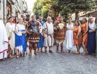 Conclusa la Fano dei Cesari: la corsa delle bighe vinta dalla fazione della Volpe