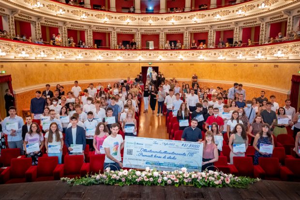 Giovani promesse alla ribalta: BCC Fano le premia con le borse di studio