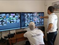 Fano, aggressione al Pincio: 24enne ferisce tre agenti della Polizia Locale  