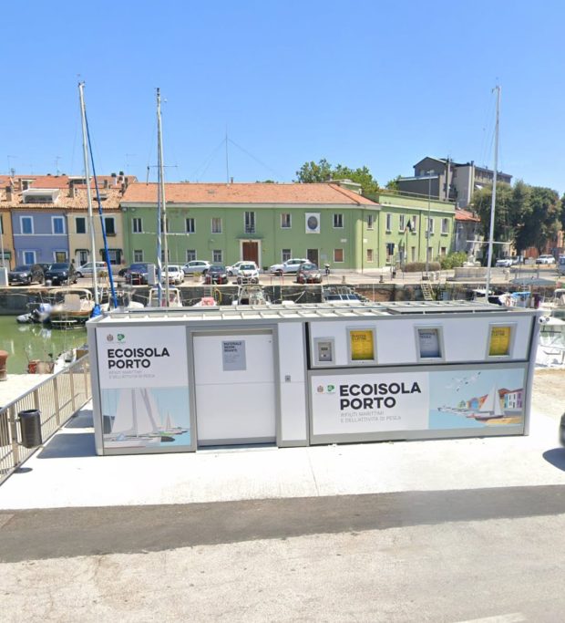 M5S Fano: Che fine hanno fatto le isole ecologiche al porto?