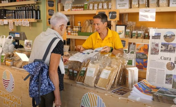 Fuga dal posto fisso, agricoltura e km0: Coldiretti nazionale premia la marchigiana Giuditta Mercurio