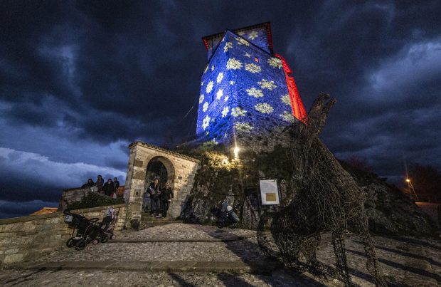 A Frontone ponte dell’Immacolata ‘Nel Castello di Babbo Natale’: mercatini, tradizioni e divertimento